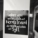 Lieber hässlich und arm... :)